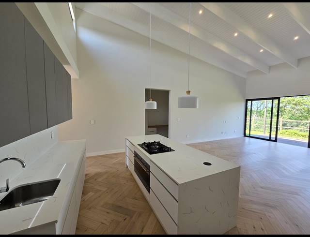 3 BEDROOM HOUSE FOR SALE IN NEW SALT ROCK CITY